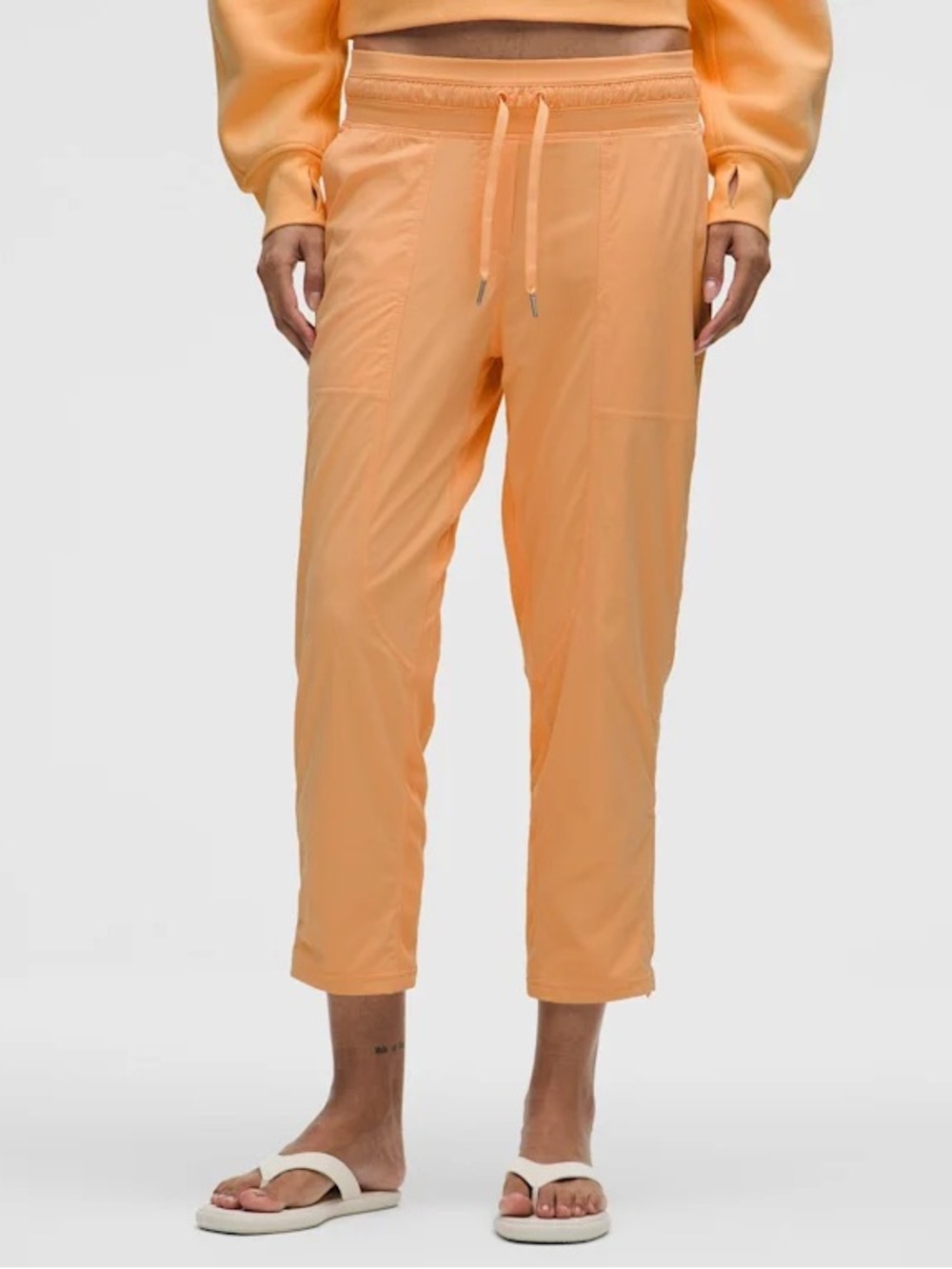 Lululemon Women’s Size 8 Dance Studio Cropped Pant in Rock Melon
